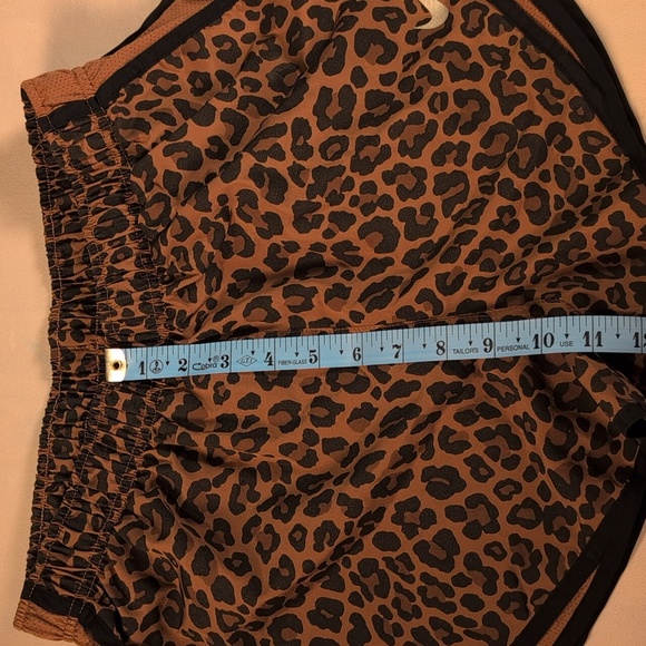 Nike Women's Brown Leopard Print Running Shorts - Picture 6 of 12
